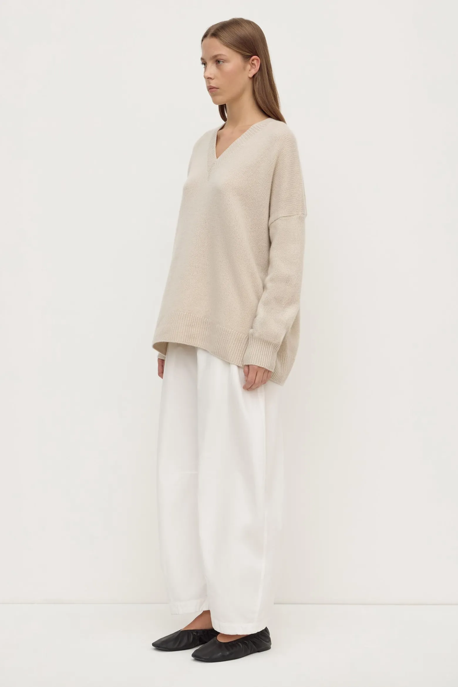 Alora Cashmere V Neck Knit