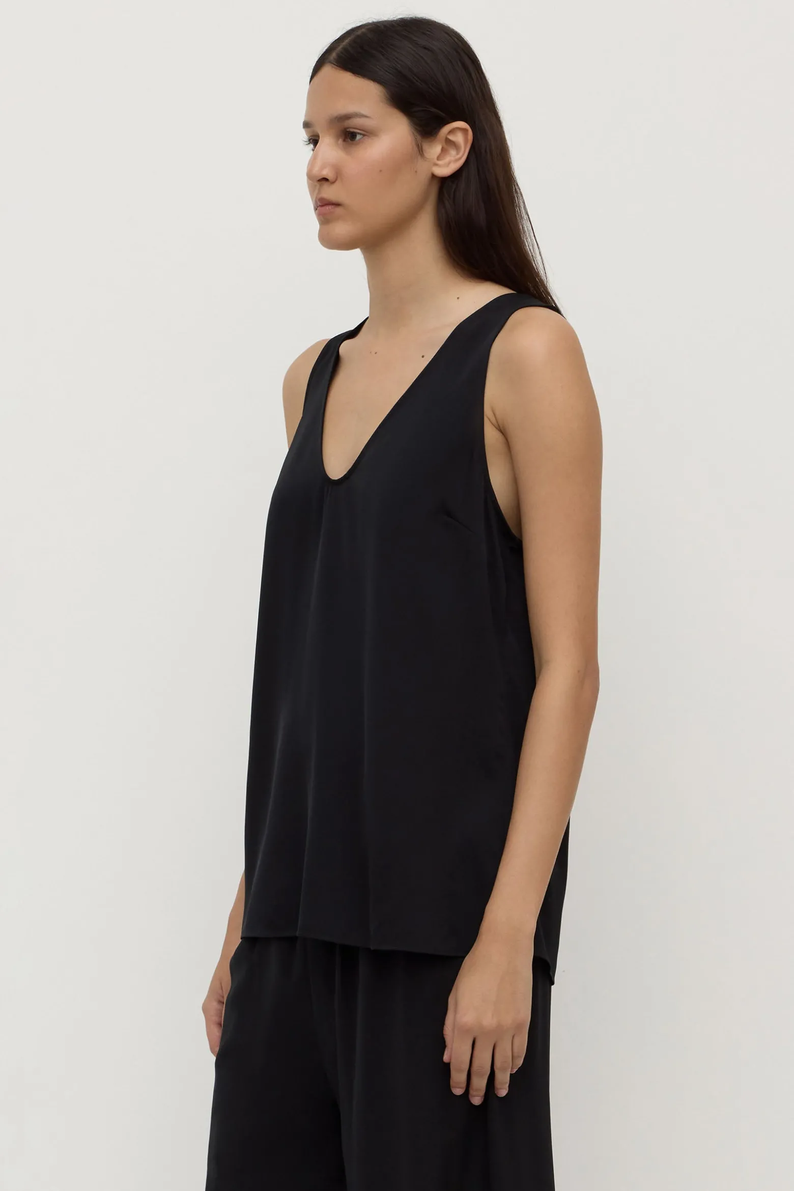 Amaris Silk Tank