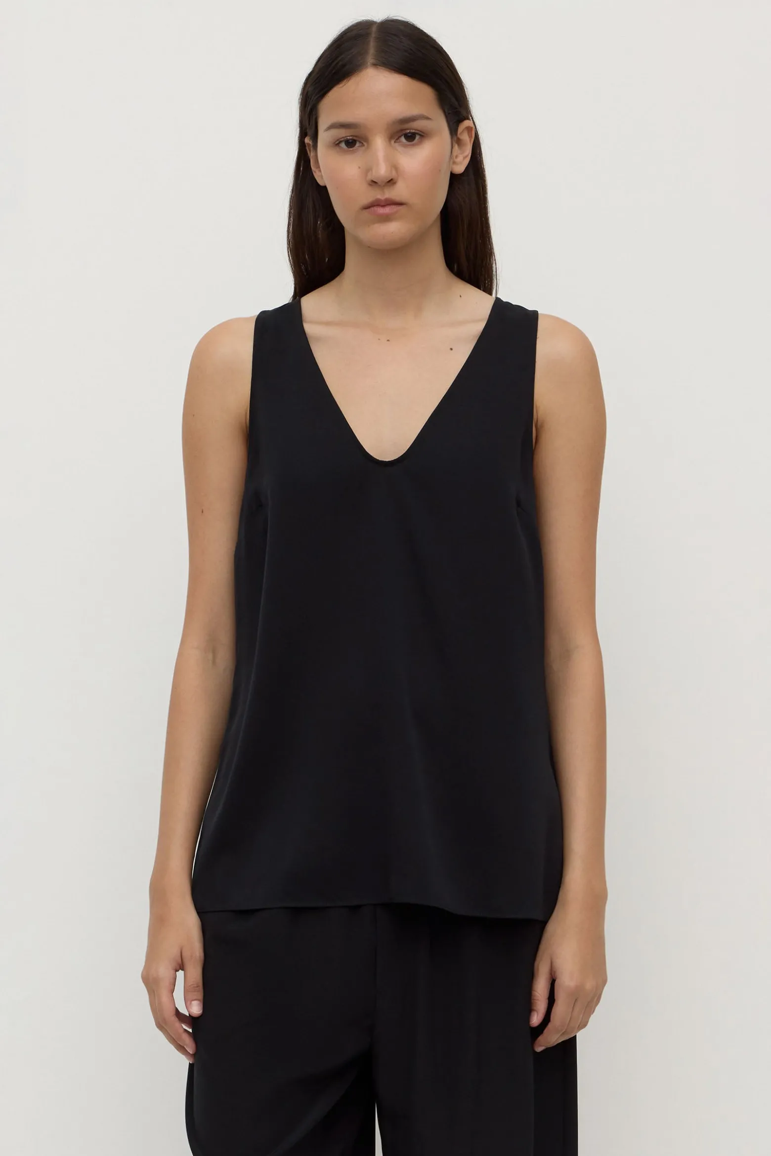 Amaris Silk Tank