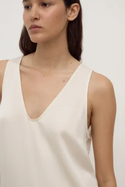 Amaris Silk Tank