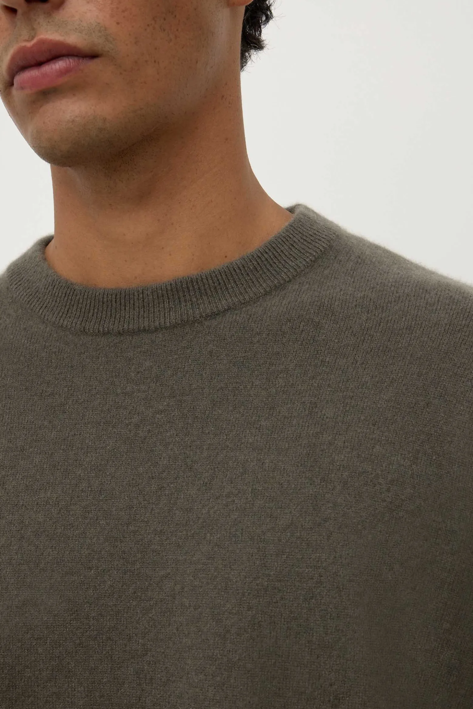 Cashmere Crew Neck Knit