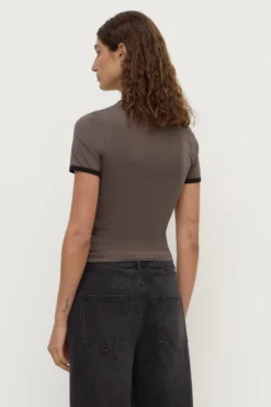 Kourt Contrast Bind Tee