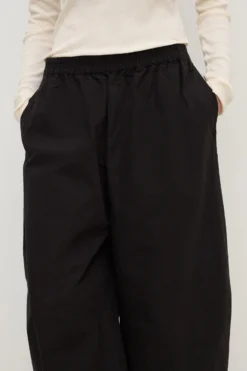 Lola Barrel Pant