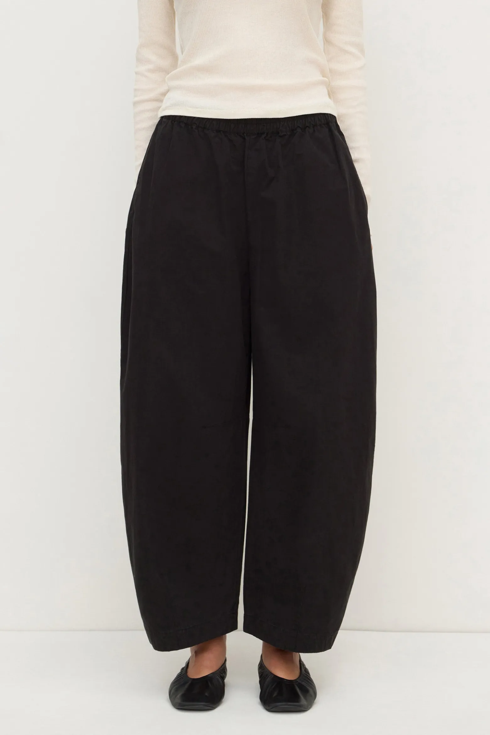 Lola Barrel Pant